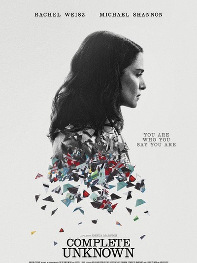 神秘女郎爱丽丝免费观看